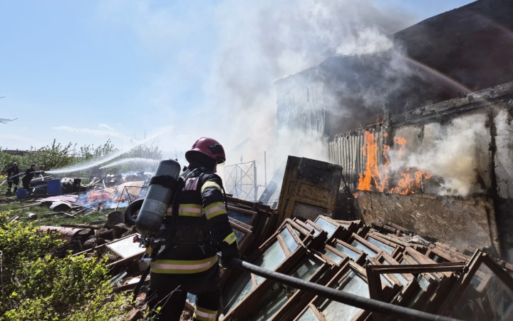 incendiu atelier auto decebal 1