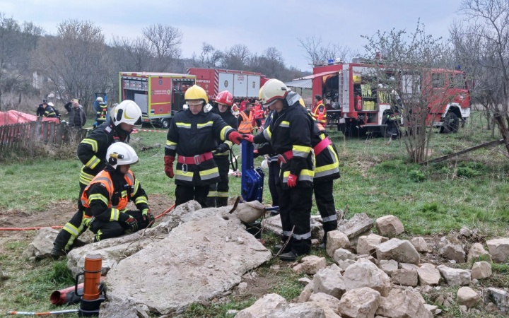 exercitiu isu satu mare babta 1
