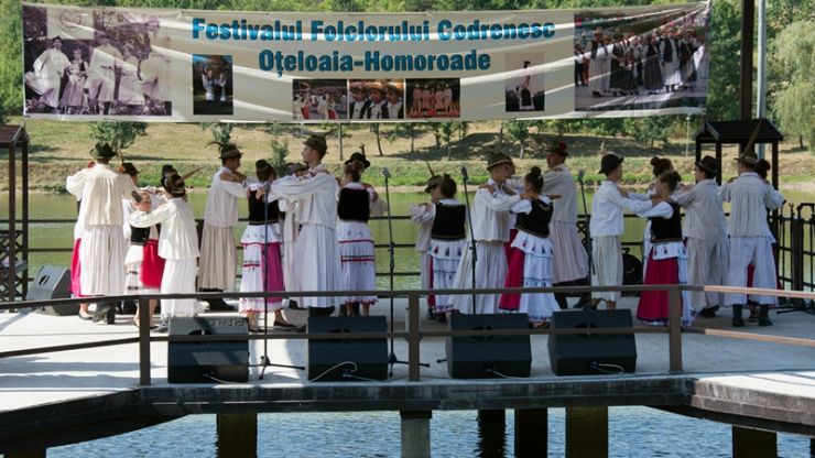 Festivalul Folcloric Codrenesc de la ”Oțeloaia” va avea loc, chiar dacă Primăria Homoroade nu susține organizarea cu restricții