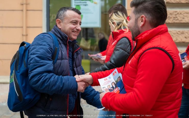 Adrian Micle, candidatul PSD Satu Mare la Camera Deputaților, continuă seria de întâlniri directe cu cetățenii: „Luăm în considerare fiecare părere, pentru a construi un municipiu mai puternic și mai prosper”